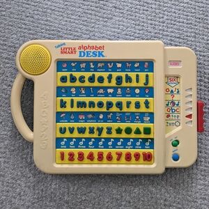 Vintage VTech Little Smart Phonics Interactive Alphabet Learning Desk